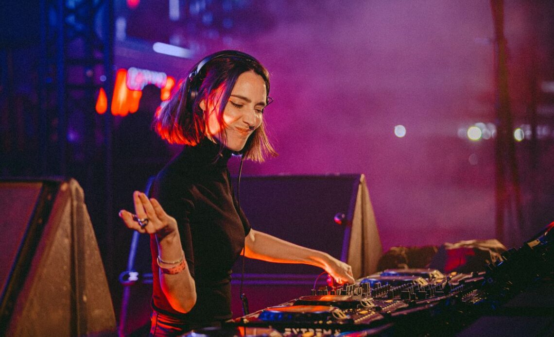 Nieuwe single Amelie Lens - 